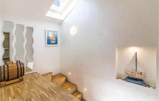 Three-Bedroom Holiday Home In Pomer - Pomer - 4
