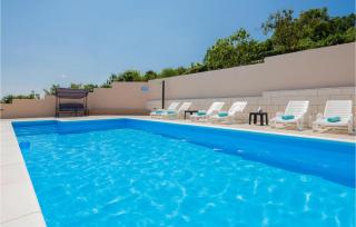 Gorgeous Home In Lokvicici With Wifi - 2