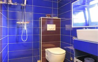 6 Bedroom Awesome Home In Labin - 2