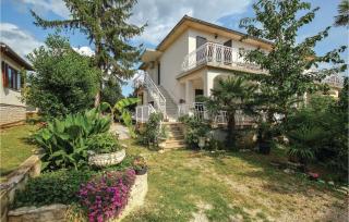 Nice Apartment In Lovrecica With Wifi - 5