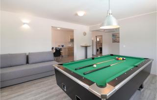 Lovely Home In Loborika With Wifi - Loborika - 9