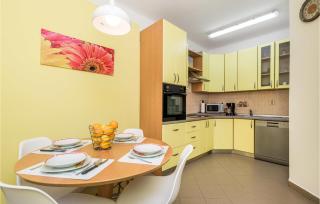 1 Bedroom Stunning Apartment In Opatija - Opatija - 8