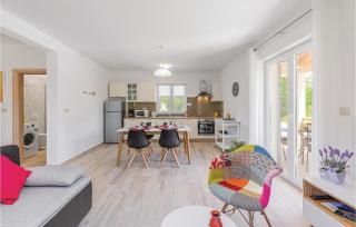 2 Bedroom Gorgeous Home In Trget - 8