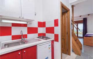 Awesome Home In Stomorska With Kitchen - 7