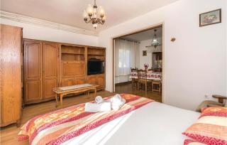Awesome Apartment In Pula With Wifi - Pula - 3