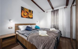Gorgeous Home In Buje With Kitchen - Buje - 7