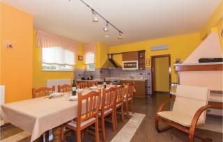 Gorgeous Home In Pula With Wifi - Pula - 9