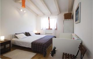 2 Bedroom Nice Apartment In Liznjan - Ližnjan - 6