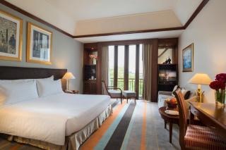 Chatrium Hotel Royal Lake Yangon - 8
