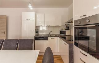 Three-Bedroom Apartment In Medulin - Medulin - 2