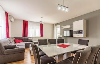Three-Bedroom Apartment In Medulin - Medulin - 1