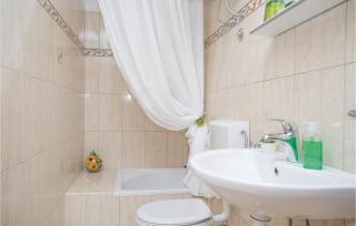 Pet Friendly Home In Zagvozd With Wifi - Zagvozd - 9