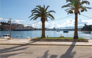 Two-Bedroom Apartment In Ploce - Ploče - 5