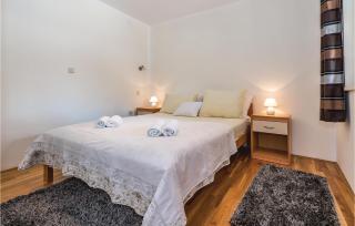 Lovely Home In Sibenik-Brodarica - Donje Polje - 1