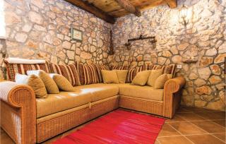 Nice Home In Gostinjac With Wifi - 6