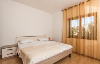 Beautiful Apartment In Povljana - Povljana - 6