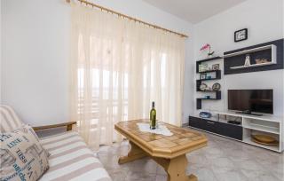 Gorgeous Apartment In Lukovo Sugarje - Lukovo Šugarje - 8