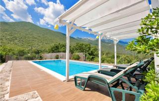 Amazing Home In Zagvozd With Jacuzzi - Zagvozd - 5