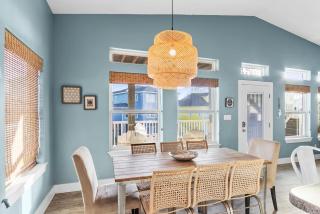 New 5 BDRM W/Pool, Observation Deck Walk to Beach! - Port Aransas - 1