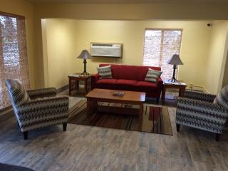 Super 8 by Wyndham Idaho Falls - 3