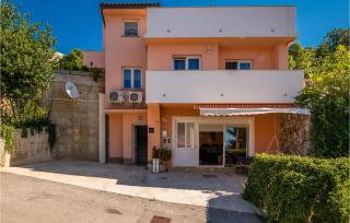 Awesome Apartment In Stara Baska - Stara Baška - 2