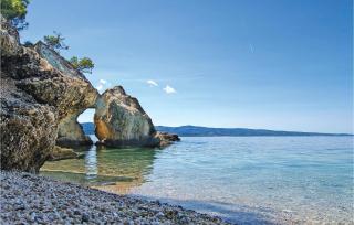 Gorgeous Apartment In Lokva Rogoznica With Wifi - Celina - 1
