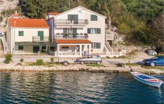 One-Bedroom Holiday Home In Rogotin - 9