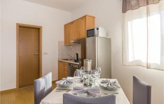 Apartment Vukovarska Iv - Makarska - 1