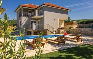 Four-Bedroom Holiday Home In Blato Na Cetini - Blato na Cetini - 2