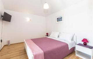 Four-Bedroom Holiday Home In Blato Na Cetini - Blato na Cetini - 7