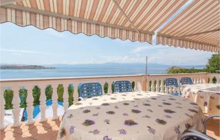 Lovely Apartment In Malinska With Wifi - Omišalj - 4