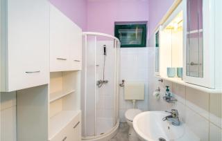 1 Bedroom Stunning Apartment In Jasenice - 1