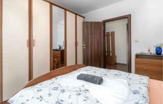 3 Bedroom Cozy Home In Hreljin - Meja Gaj - 8