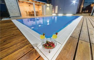 Two-Bedroom Apartment In Veli Rat - 5