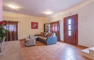 4 Bedroom Cozy Home In Liznjan - Ližnjan - 1