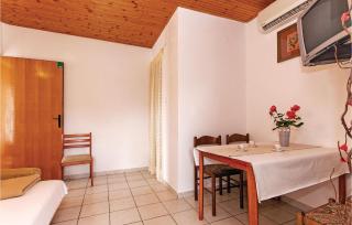 Awesome Apartment In Vlasici With Wifi - Vlašići - 5