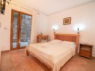 Apartments and Rooms Levantin Inn - Sveti Stefan - 2