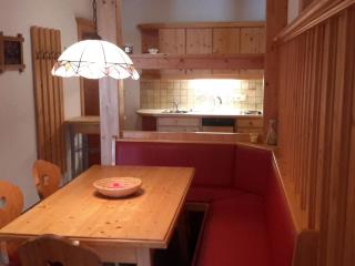 Cozy holiday apartment with sauna in Schladming - 4
