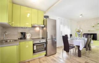 4 Bedroom Cozy Home In Brstanovo - 7