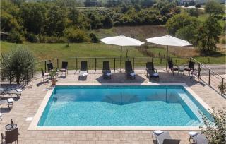 3 Bedroom Nice Apartment In Kanfanar - 2