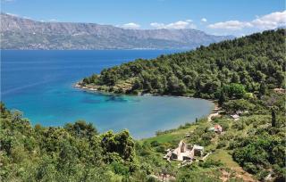 Gorgeous Home In Pucisca With Wifi - 6
