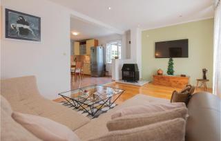 Three-Bedroom Holiday Home In Vinjani Donji - Donji Vinjani - 8