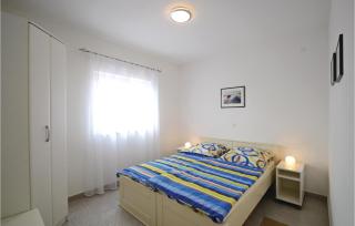 One-Bedroom Apartment Koromacno With Sea View 02 - 7