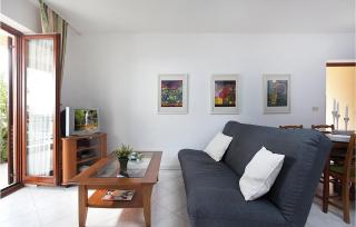 2 Bedroom Gorgeous Apartment In Rabac - Rabac - 4
