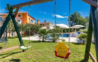 Three-Bedroom Holiday Home In Buje - 3