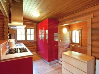 Forest chalet in Wörgl near SkiWelt Wilder Kaiser - 9