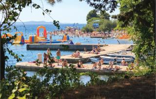 Five-Bedroom Holiday Home In Gorica - Gorica - 5