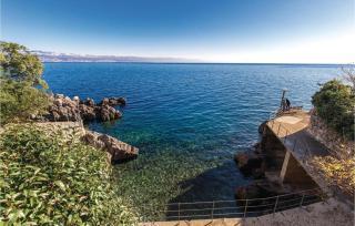 1 Bedroom Lovely Apartment In Lovran - Lovran - 2