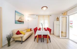5 Bedroom Awesome Home In Privlaka - 1