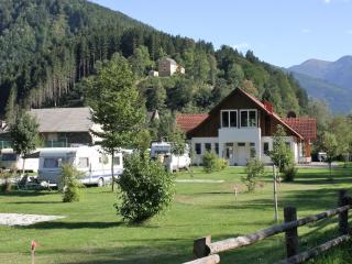 Mobile home in Sachsenburg Carinthia with pool - Sachsenburg - 3